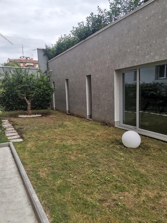 B&B Portello Le Terrazze 1 Milan Exterior photo